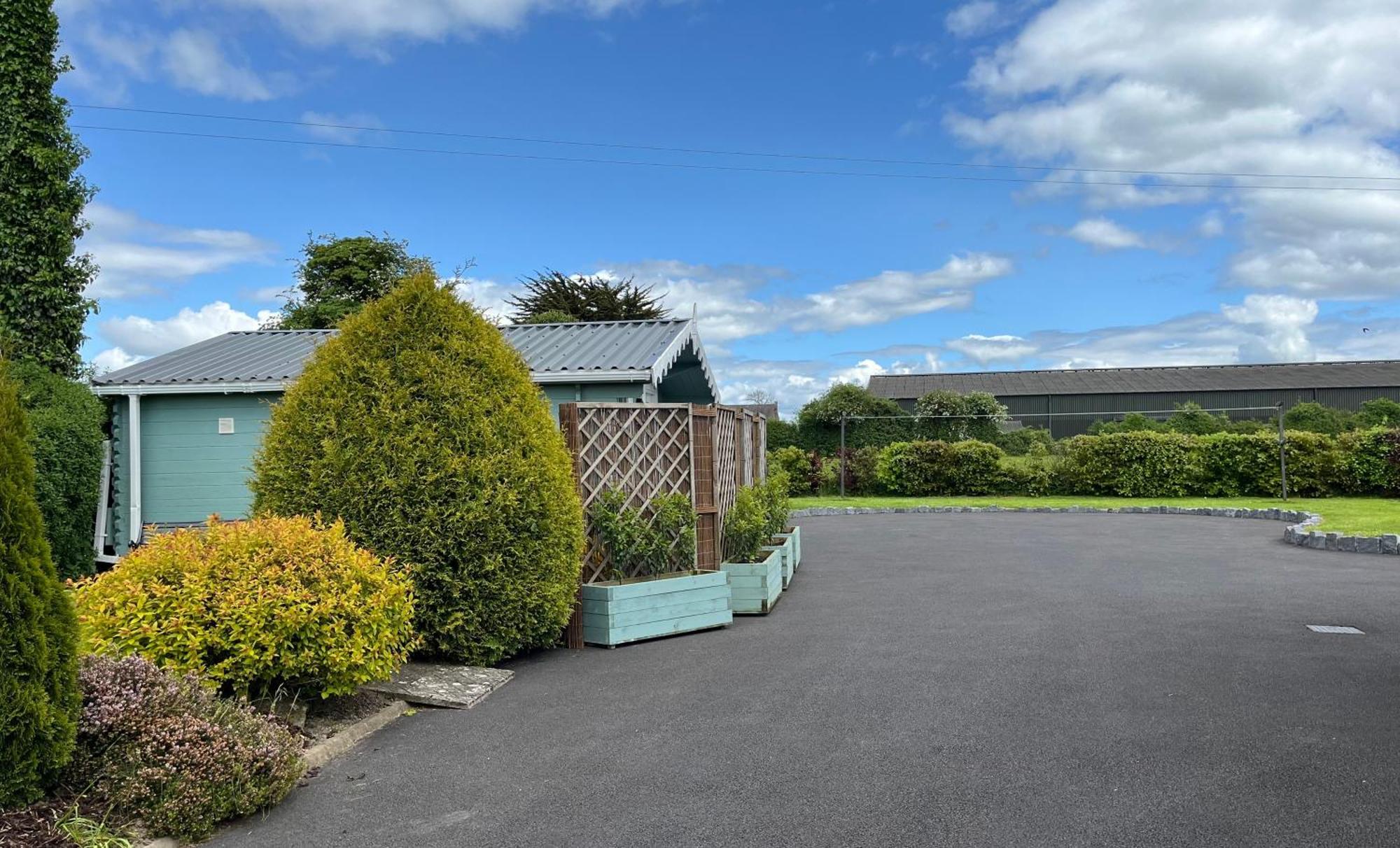 Adorable Cabin In The Countryside Port Laoise Bagian luar foto