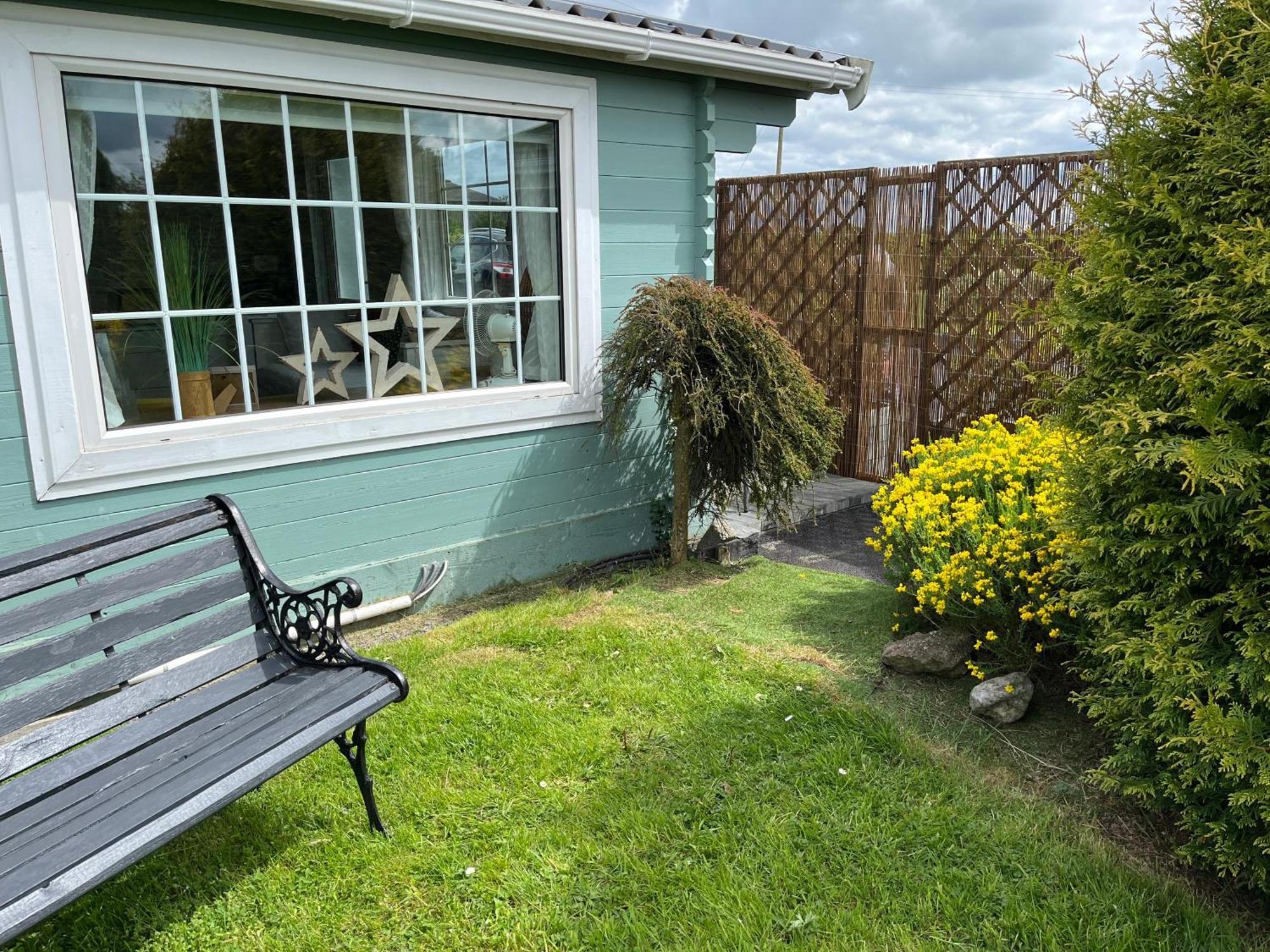 Adorable Cabin In The Countryside Port Laoise Bagian luar foto